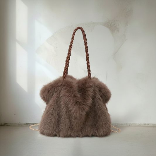 Noah  Paris™ | Aveline